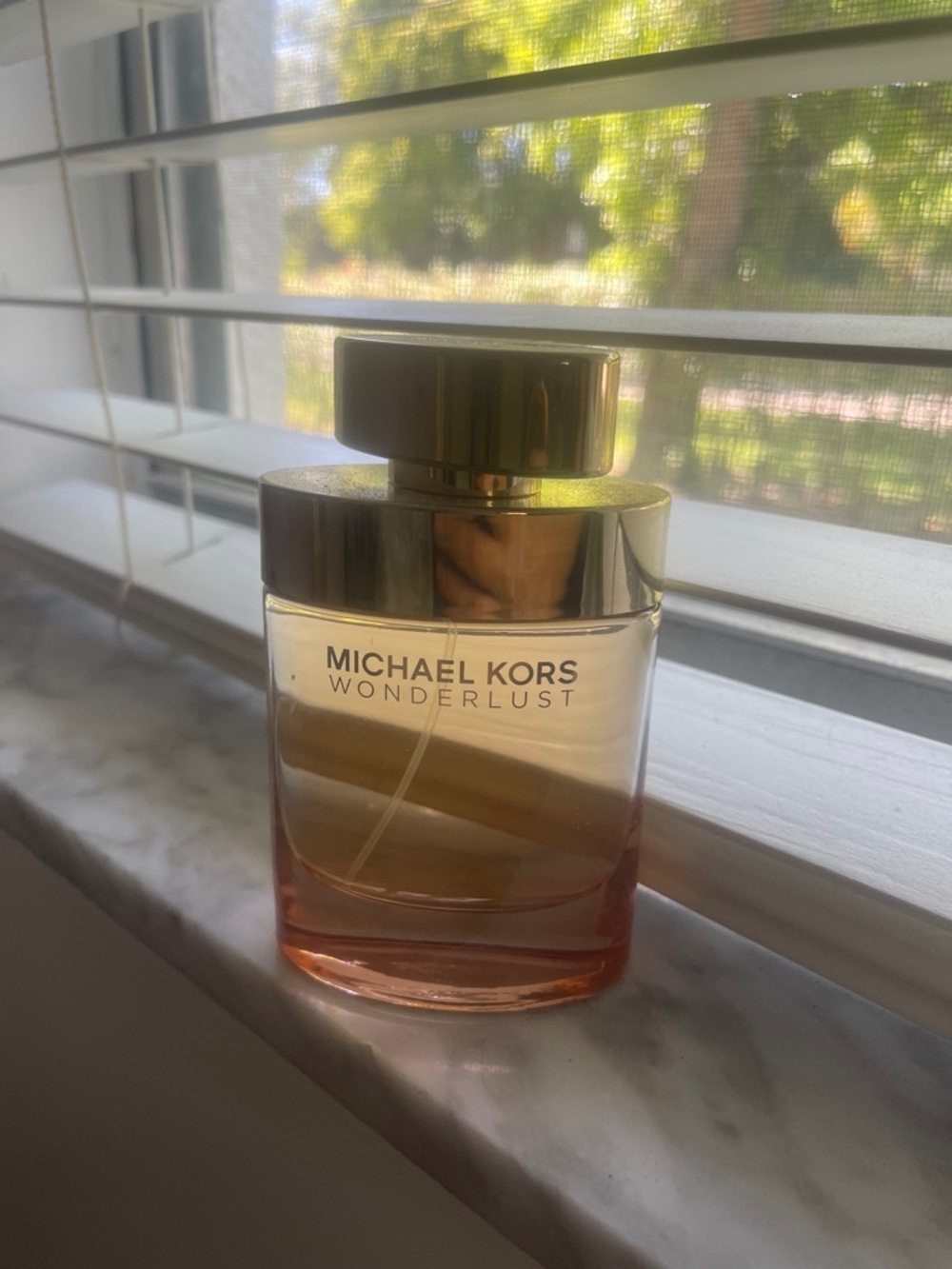 Michael Kors Wonderlust Bottle - Pink and Gold